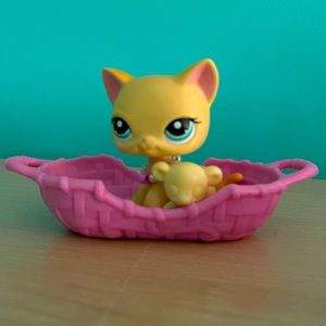 Littlest pet shop bed